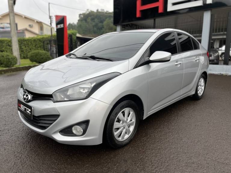 HYUNDAI - HB20S - 2014/2014 - Prata - Sob Consulta