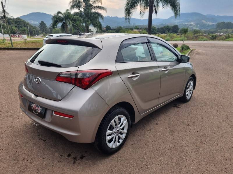 HYUNDAI - HB20 - 2018/2019 - Prata - R$ 59.900,00