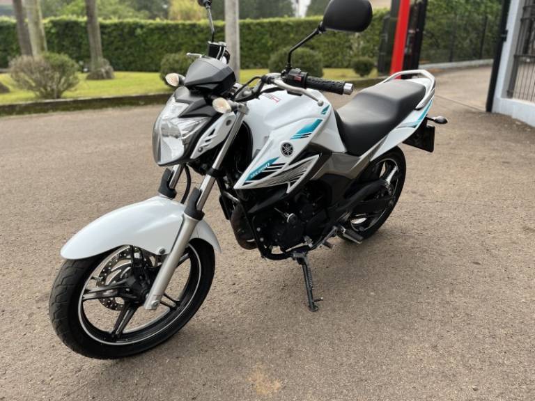 YAMAHA - FAZER - 2015/2016 - Branca - Sob Consulta