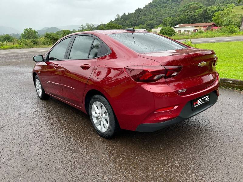 CHEVROLET - ONIX - 2020/2020 - Vermelha - R$ 79.900,00