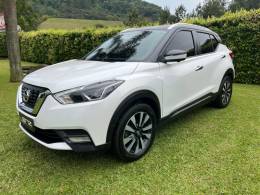 NISSAN - KICKS - 2020/2021 - Branca - R$ 102.900,00