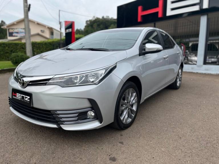 TOYOTA - COROLLA - 2019/2019 - Prata - Sob Consulta