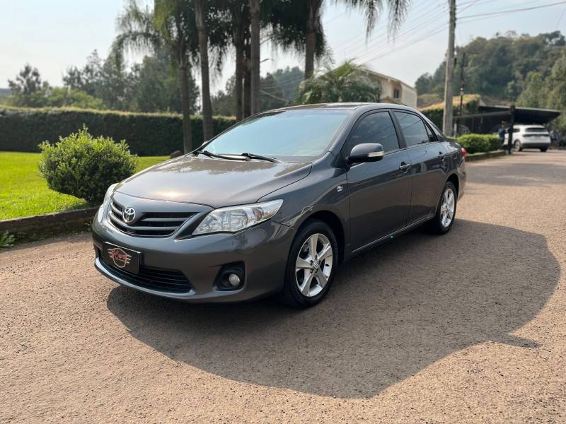 TOYOTA - COROLLA - 2012/2012 - Cinza - R$ 69.900,00