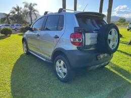 VOLKSWAGEN - CROSSFOX - 2007/2008 - Prata - R$ 35.900,00