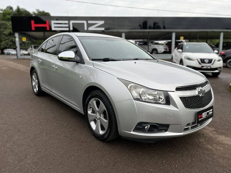 CHEVROLET - CRUZE - 2013/2013 - Prata - R$ 61.900,00