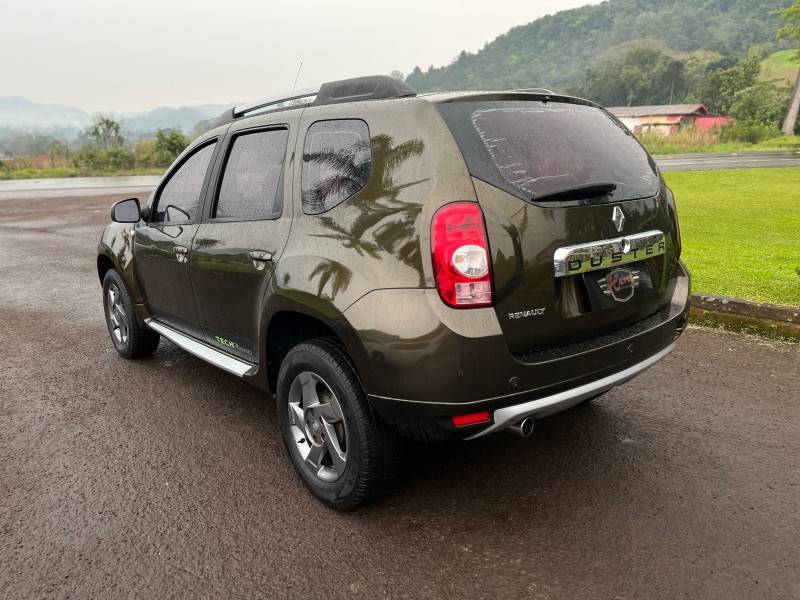 RENAULT - DUSTER - 2013/2014 - Verde - R$ 56.900,00