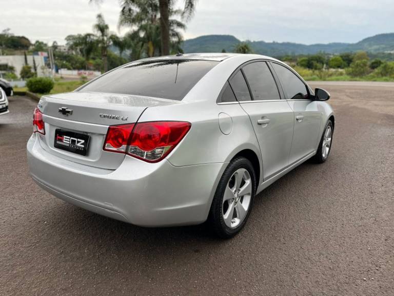 CHEVROLET - CRUZE - 2013/2013 - Prata - R$ 61.900,00