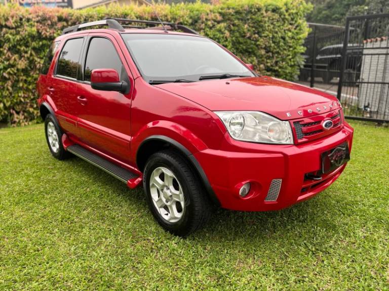 FORD - ECOSPORT - 2011/2012 - Vermelha - R$ 46.900,00