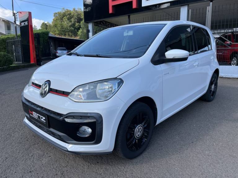 VOLKSWAGEN - UP - 2018/2018 - Branca - Sob Consulta