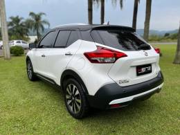 NISSAN - KICKS - 2020/2021 - Branca - R$ 102.900,00