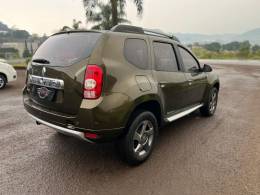 RENAULT - DUSTER - 2013/2014 - Verde - R$ 56.900,00