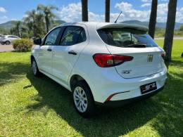 FIAT - ARGO - 2022/2023 - Branca - R$ 64.900,00