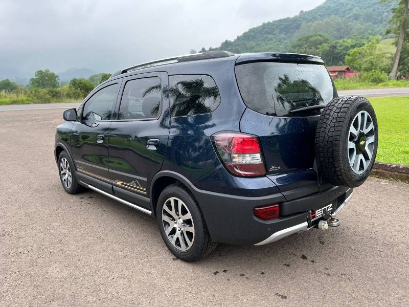 CHEVROLET - SPIN - 2016/2017 - Azul - R$ 69.900,00