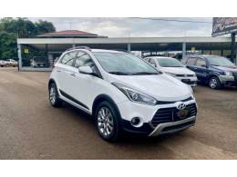 HYUNDAI - HB20X - 2015/2016 - Branca - R$ 67.900,00